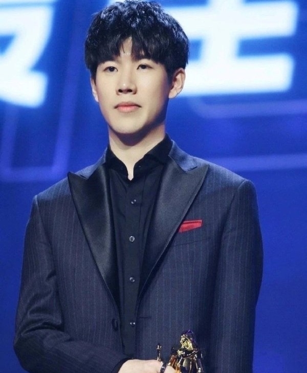 今日赛事中心舞台